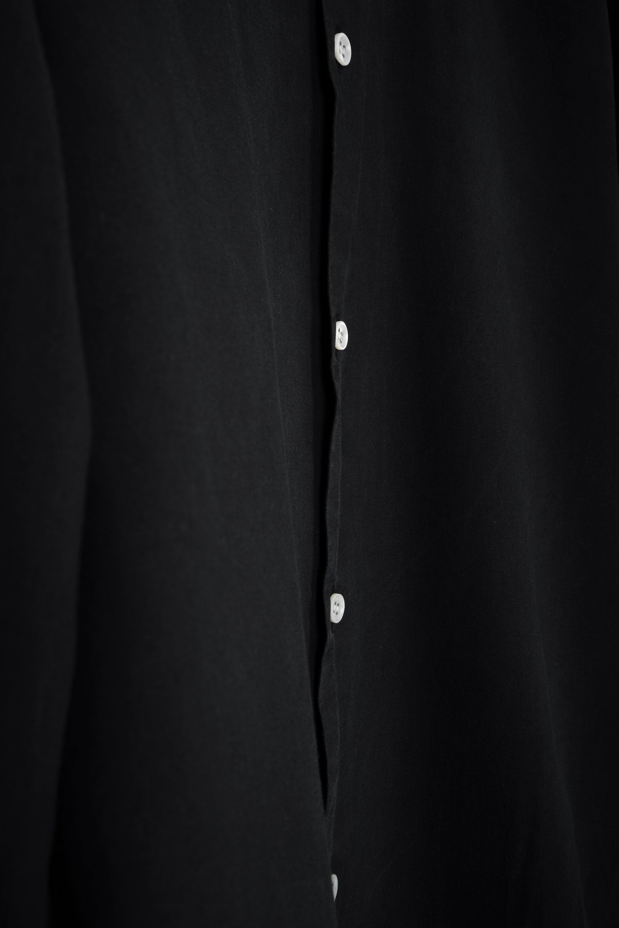 1999 S/S BLACK BUTTON-DOWN SHIRT IN BRUSHED COTTON