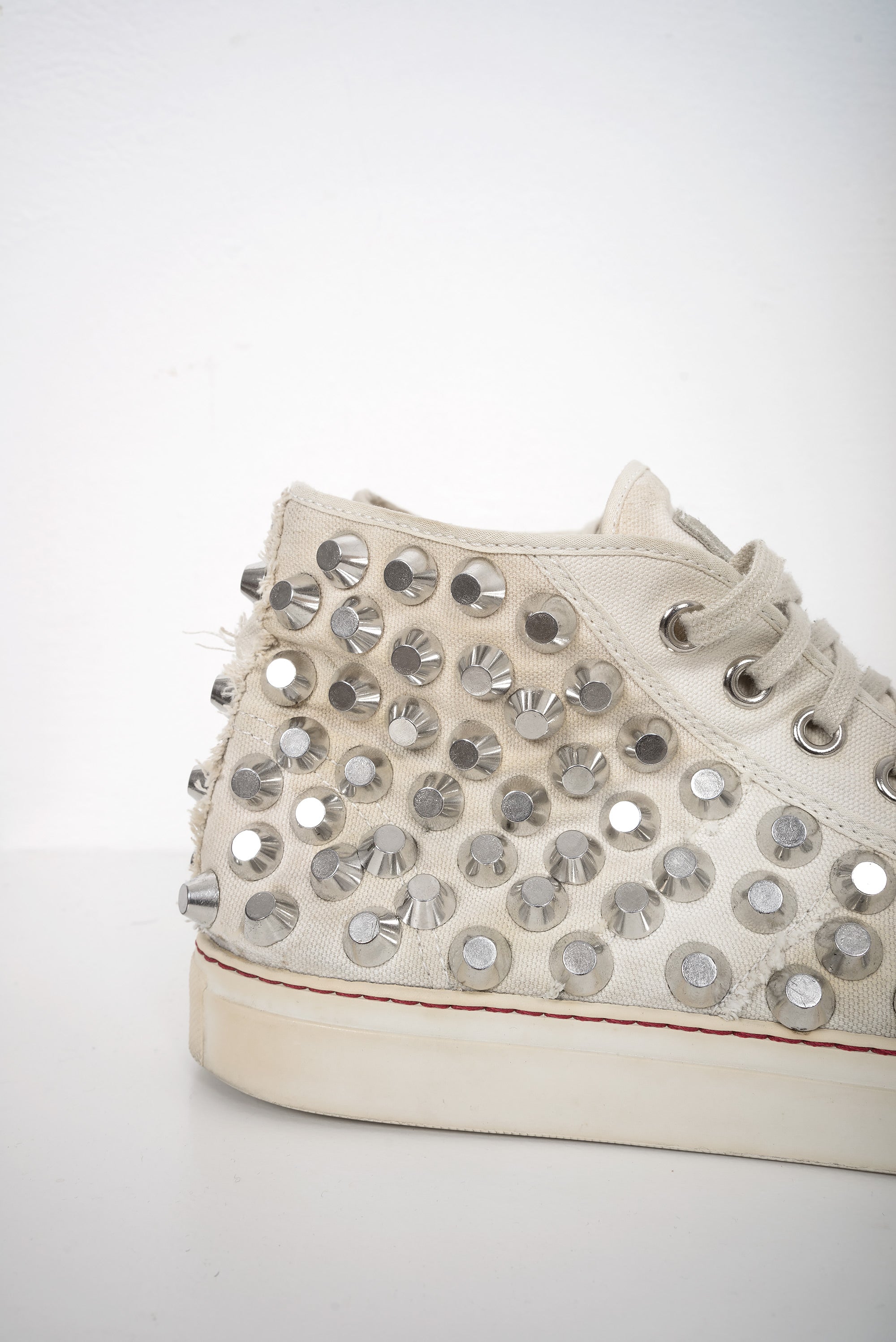 2006 S/S STUDDED CANVAS TRAINERS