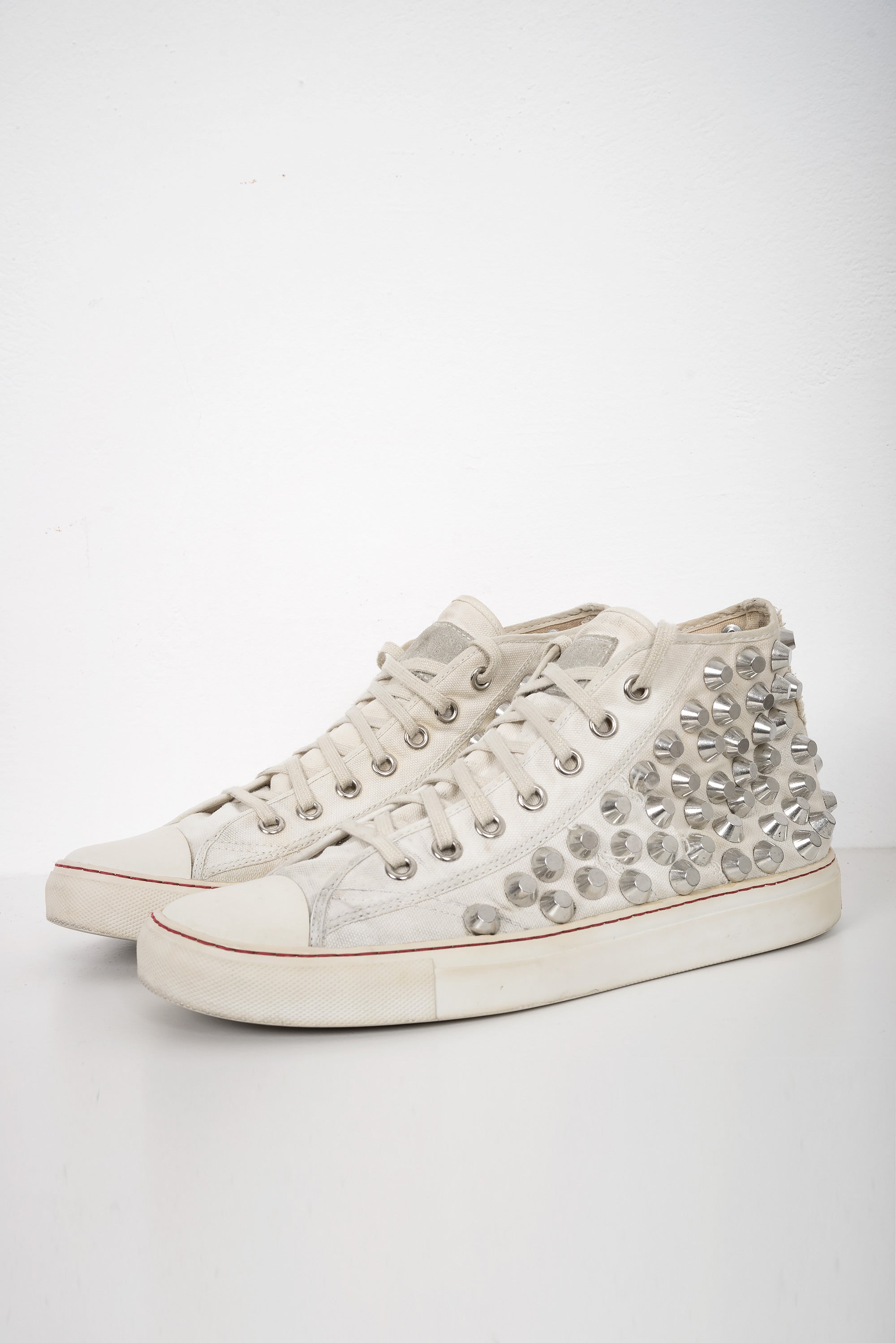 2006 S/S STUDDED CANVAS TRAINERS