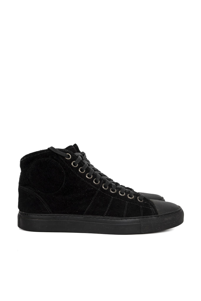 2006 A/W BLACK HIGH-TOP TRAINERS IN SUEDE