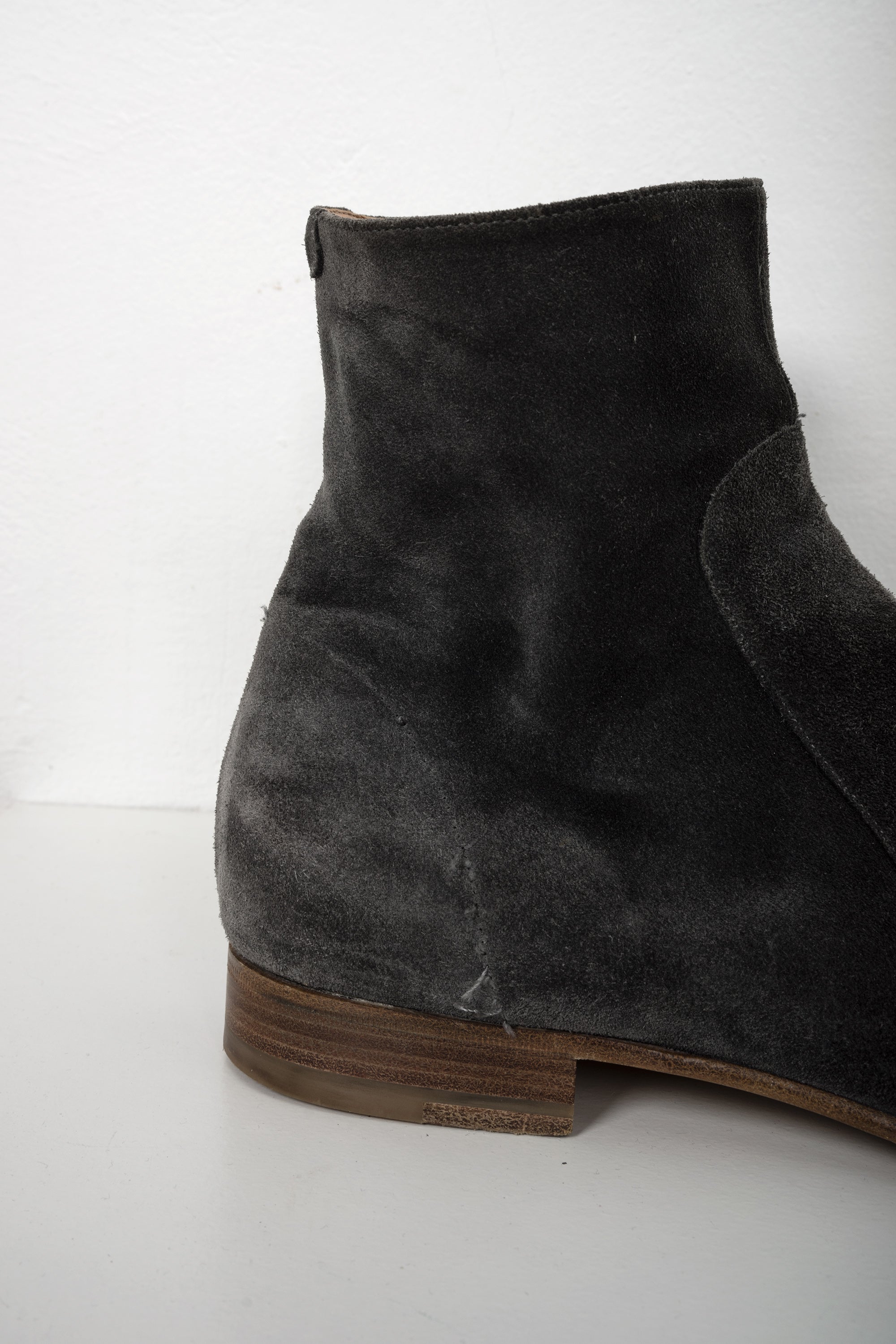 2008 S/S DECONSTRUCED SUEDE BOOTS