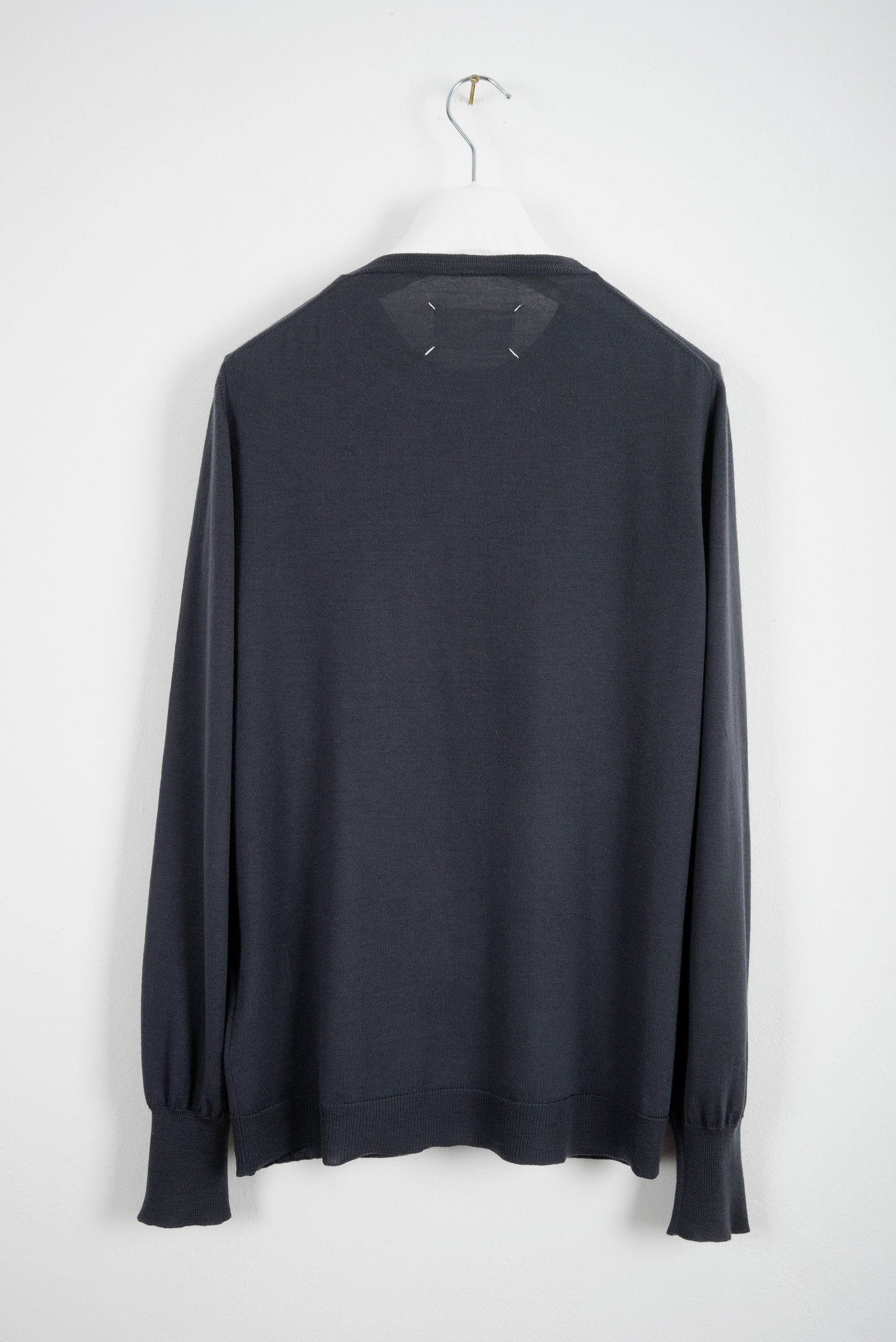 2005 A/W GRAY CREWNECK SWEATER IN FINEST WOOL