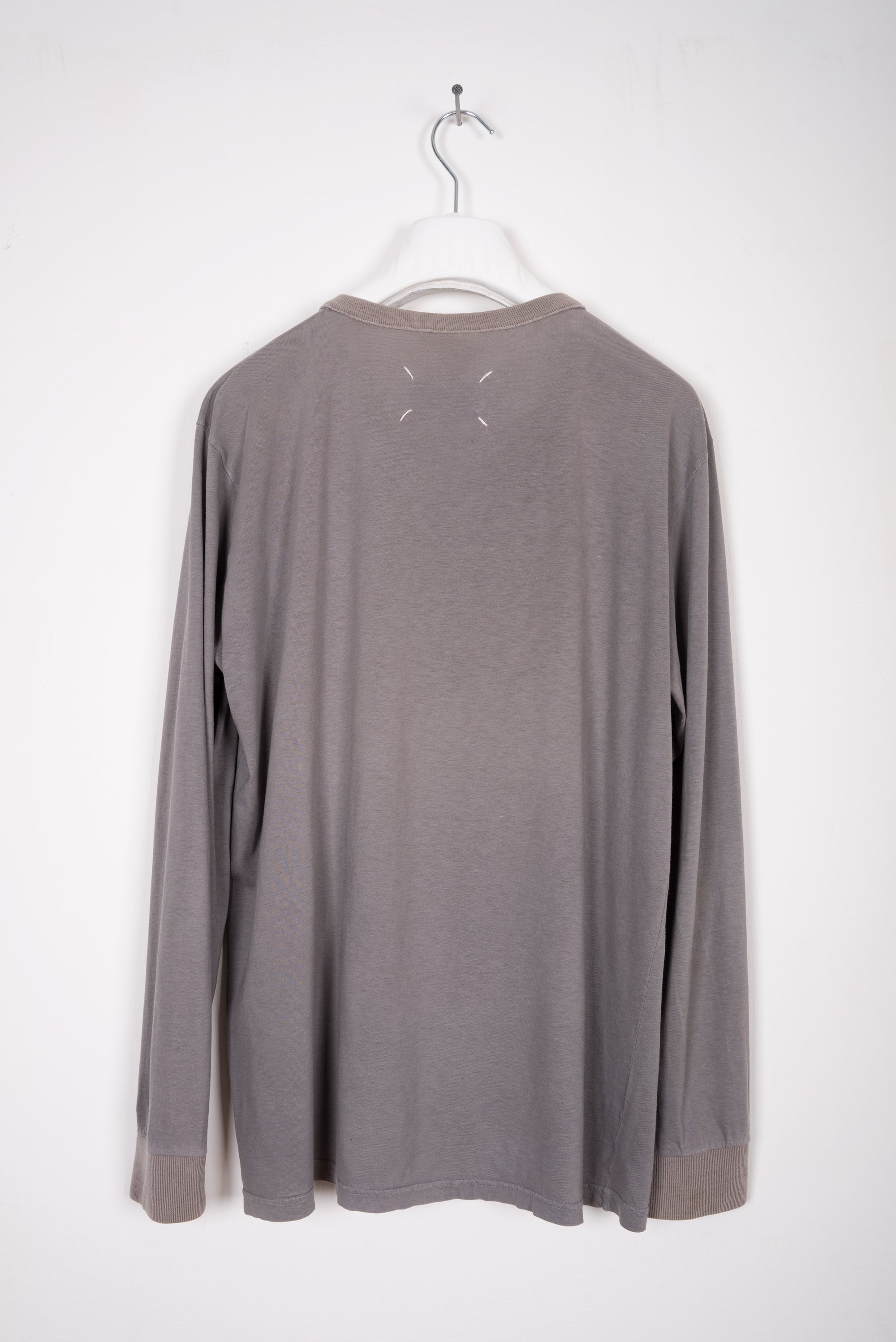 2001 S/S LONG-SLEEVE V-NECK TOP WITH KNITTED RIBBING BY MISS DEANNA