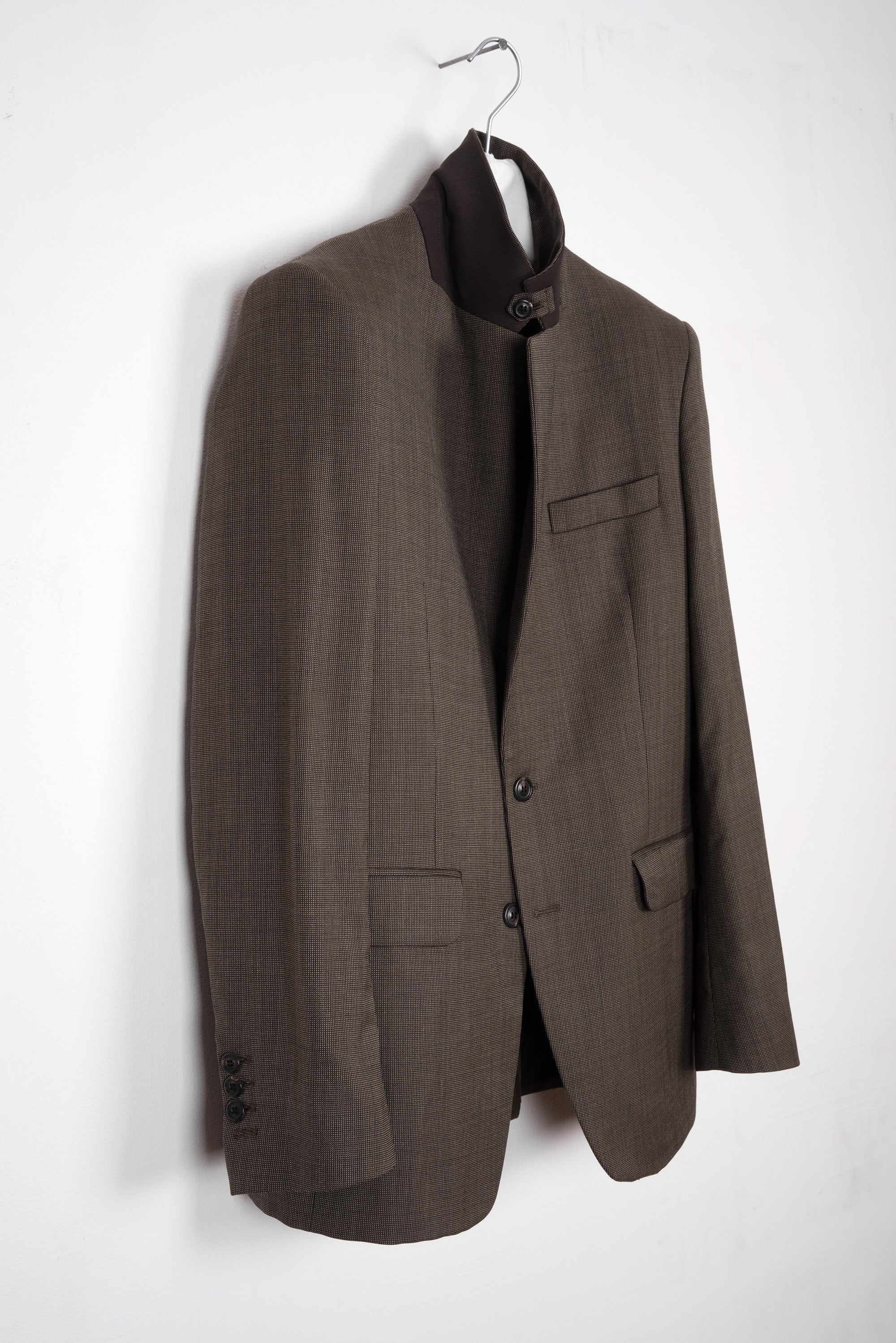 2002 A/W TAILORED ANATOMIC WOOL JACKET WITH NECK CLOSURE