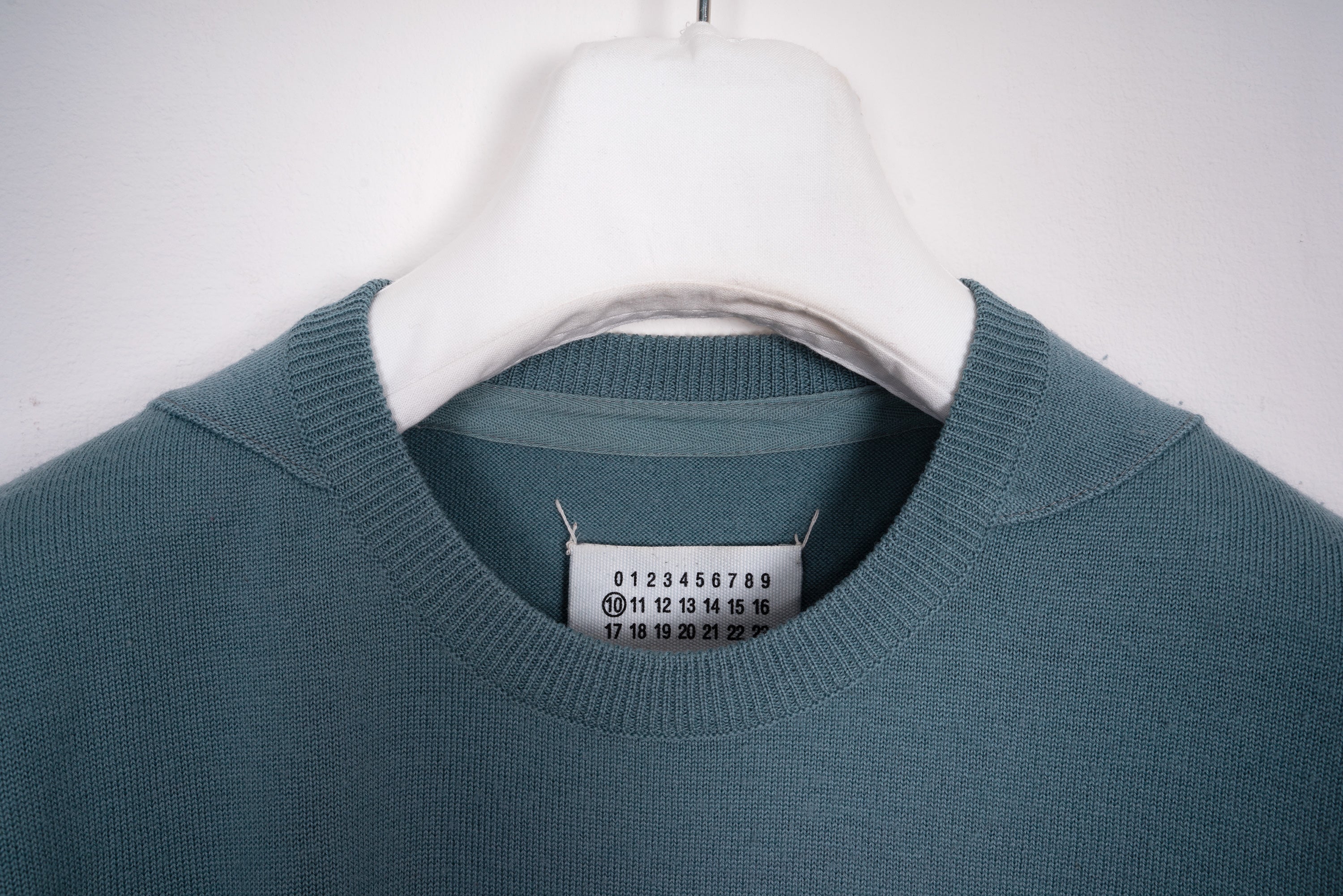 2002 A/W WOOL CREWNECK WITH NECK DETAIL BY MISS DEANNA