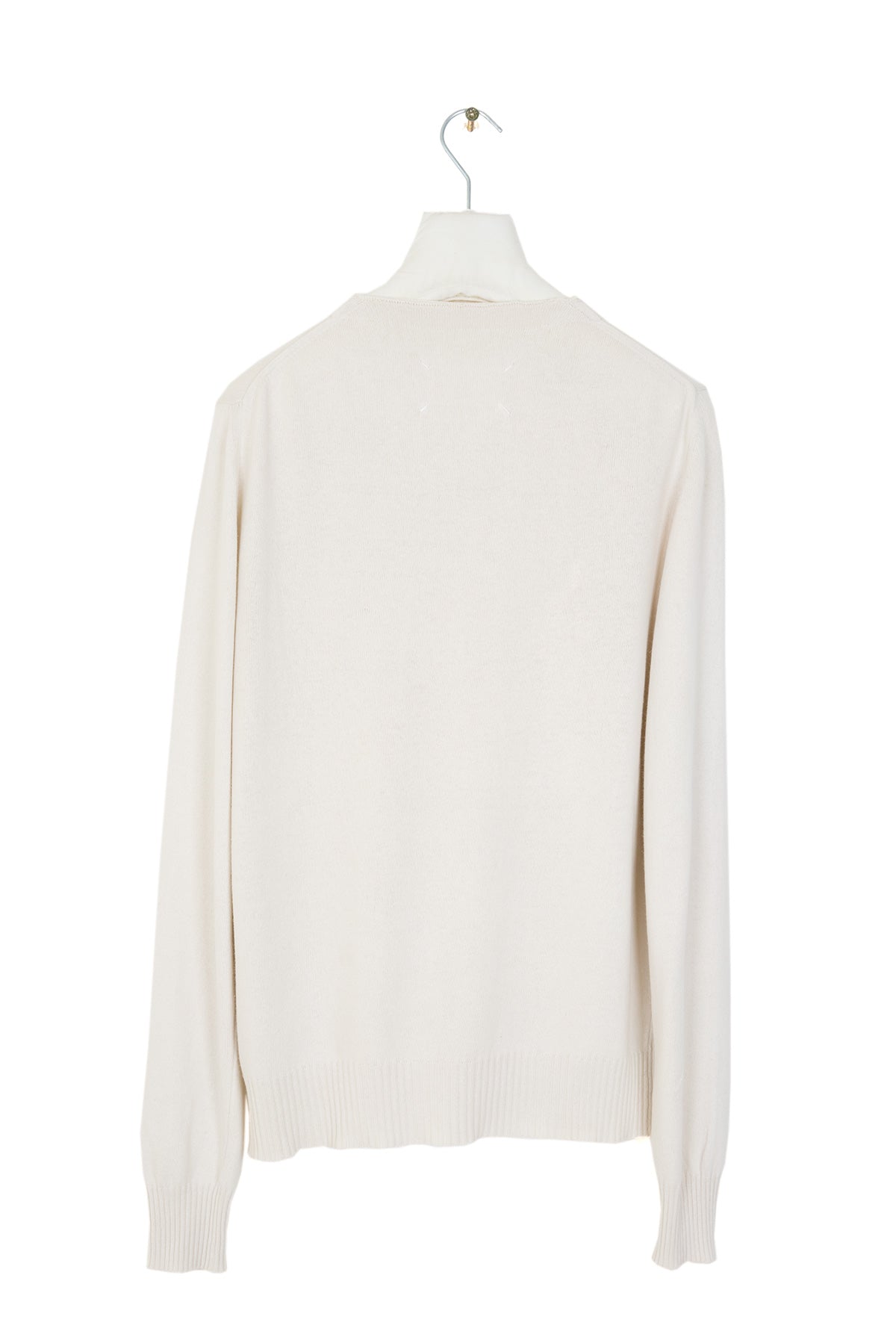 2006 S/S CREAM SWEATER WITH RIPPED NECKLINE DETAIL