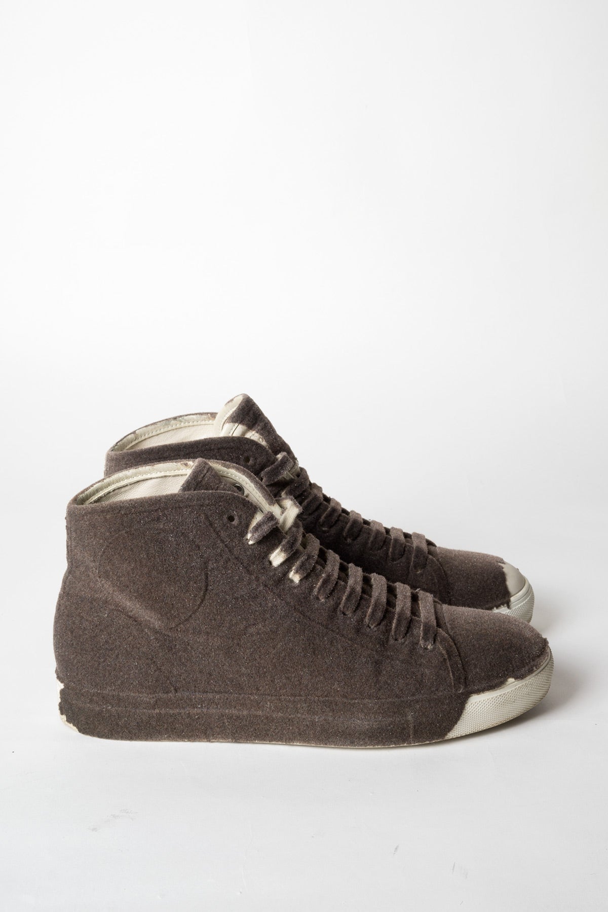 2009 A/W FLOCKED VELVET HIGH-TOP SNEAKER