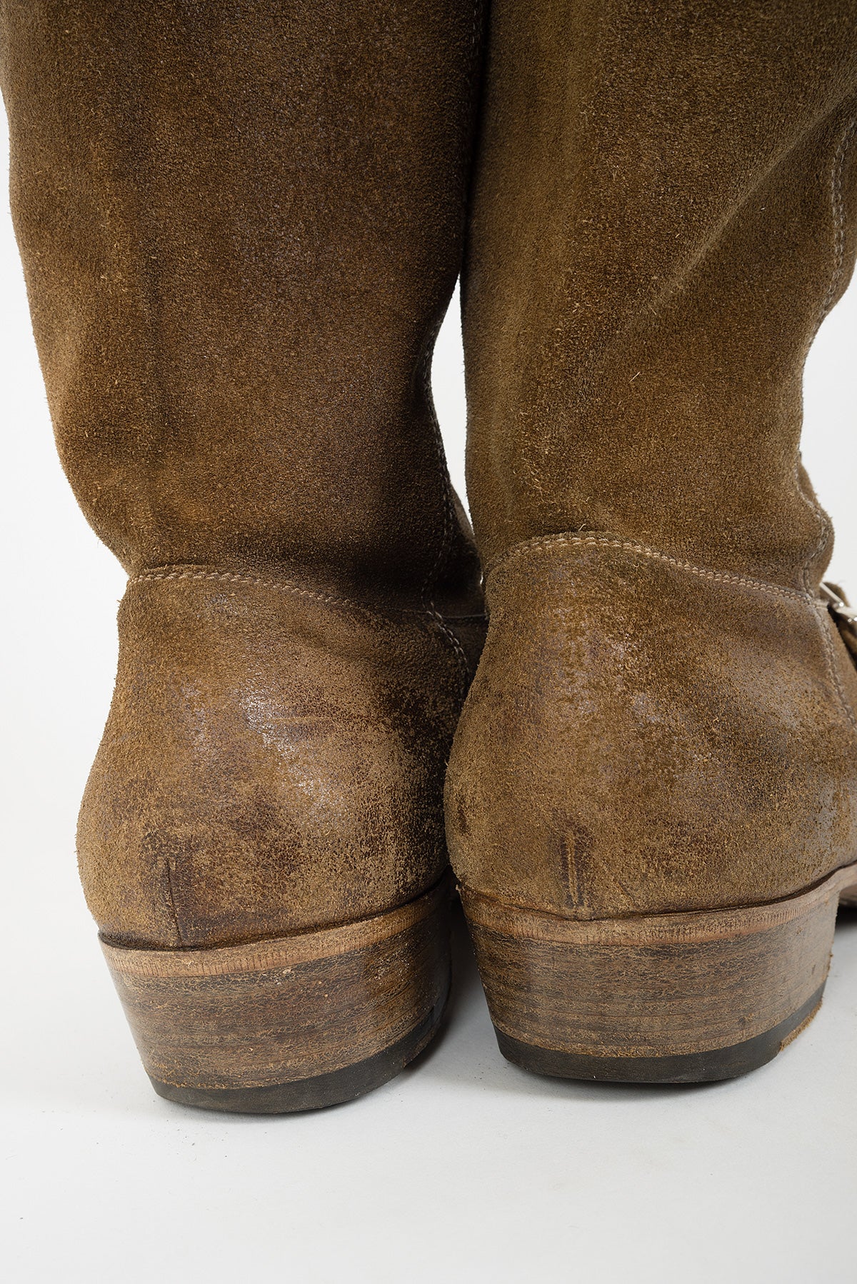 2005 A/W BUCKLE BOOTS IN AGED REVERESED LEATHER