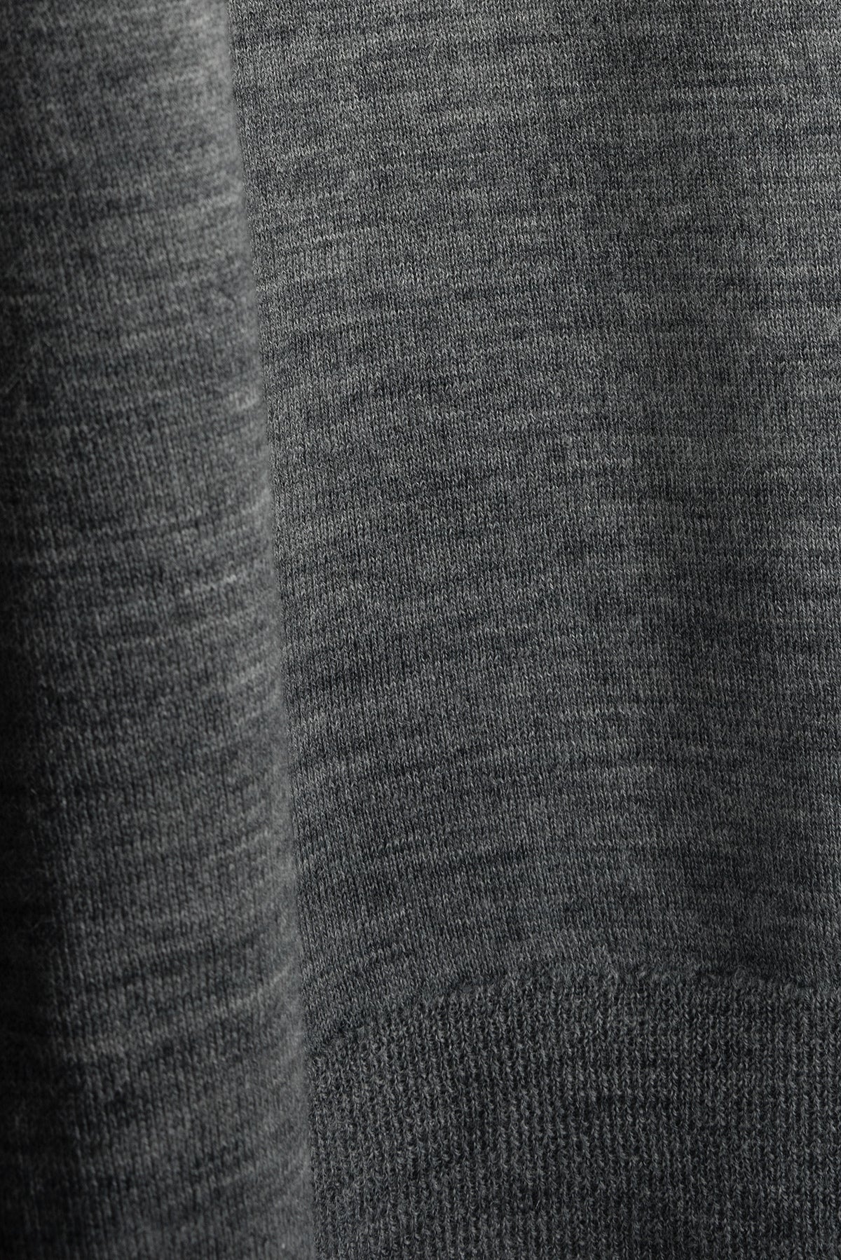 2003 A/W CREWNECK IN PURE WOOL BY MISS DEANNA