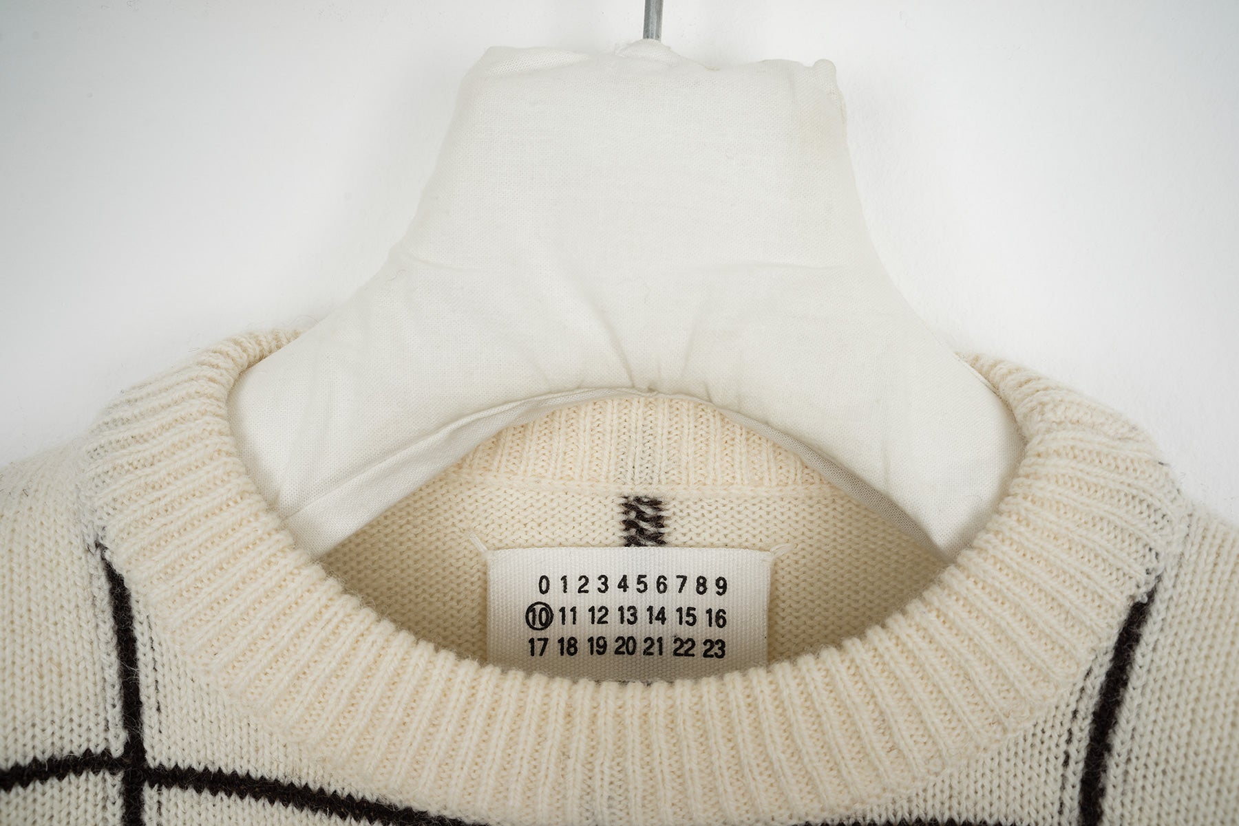 2002 A/W CHECKED CREAM WOOL SWEATER BY MISS DEANNA