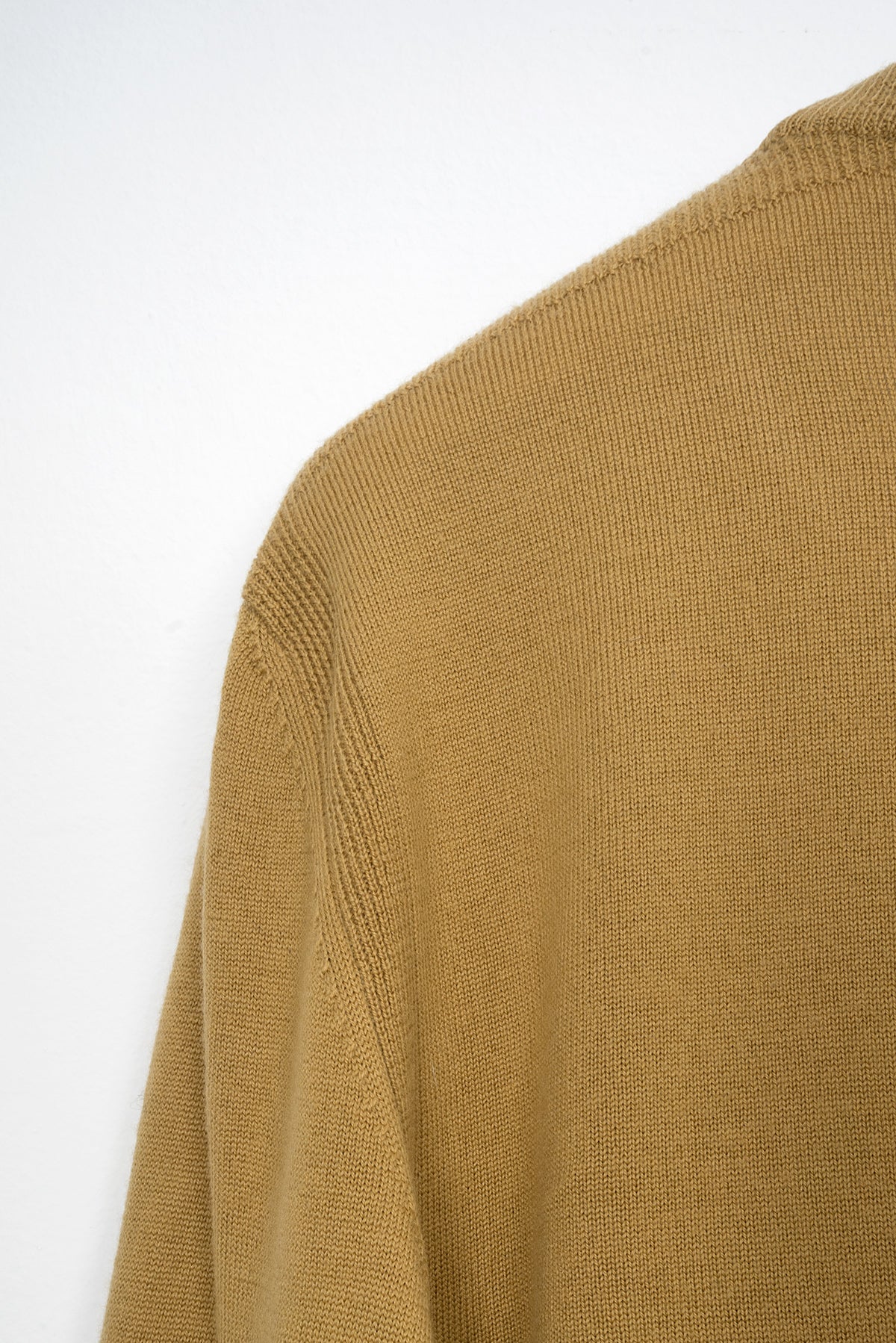 2008 A/W CREWNECK SWEATER WITH RIBBING DETAILS IN FINEST WOOL