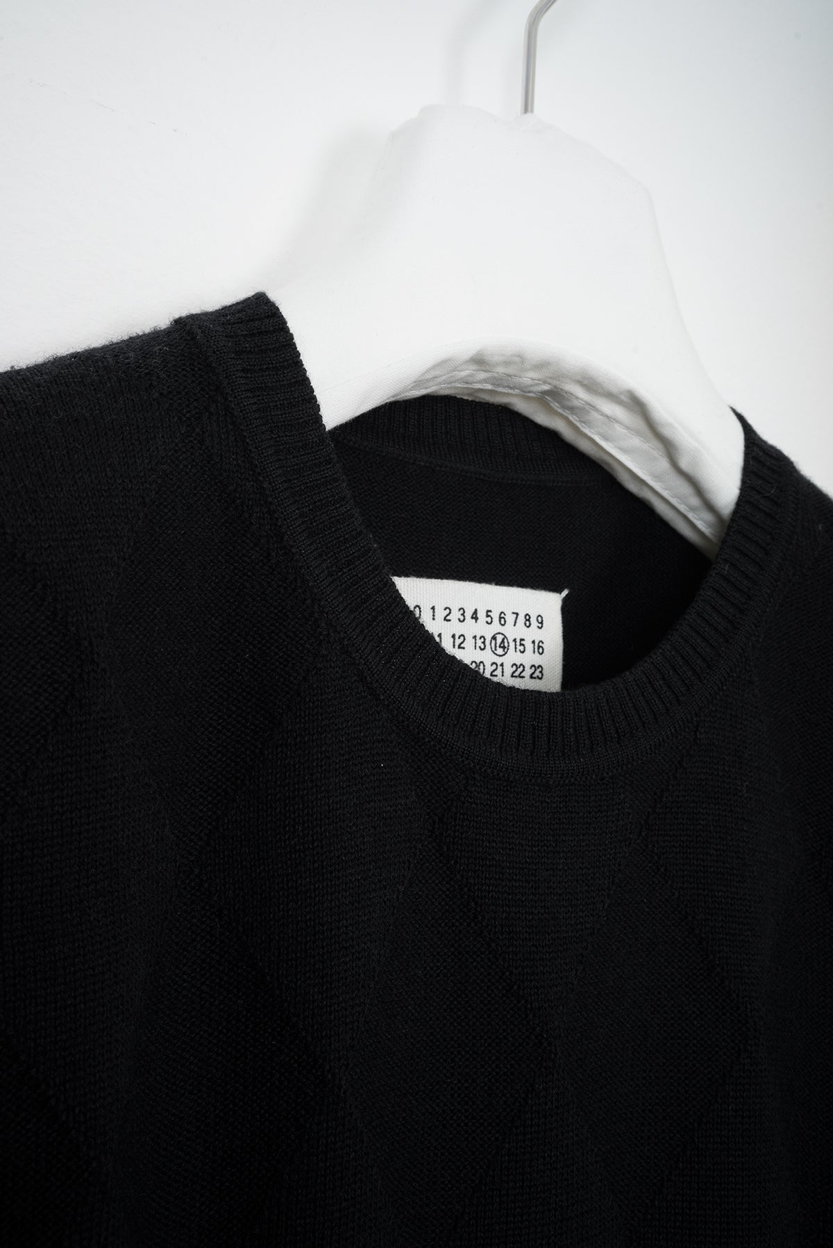 2007 A/W DIAMOND PATTERN BLACK CREWNECK