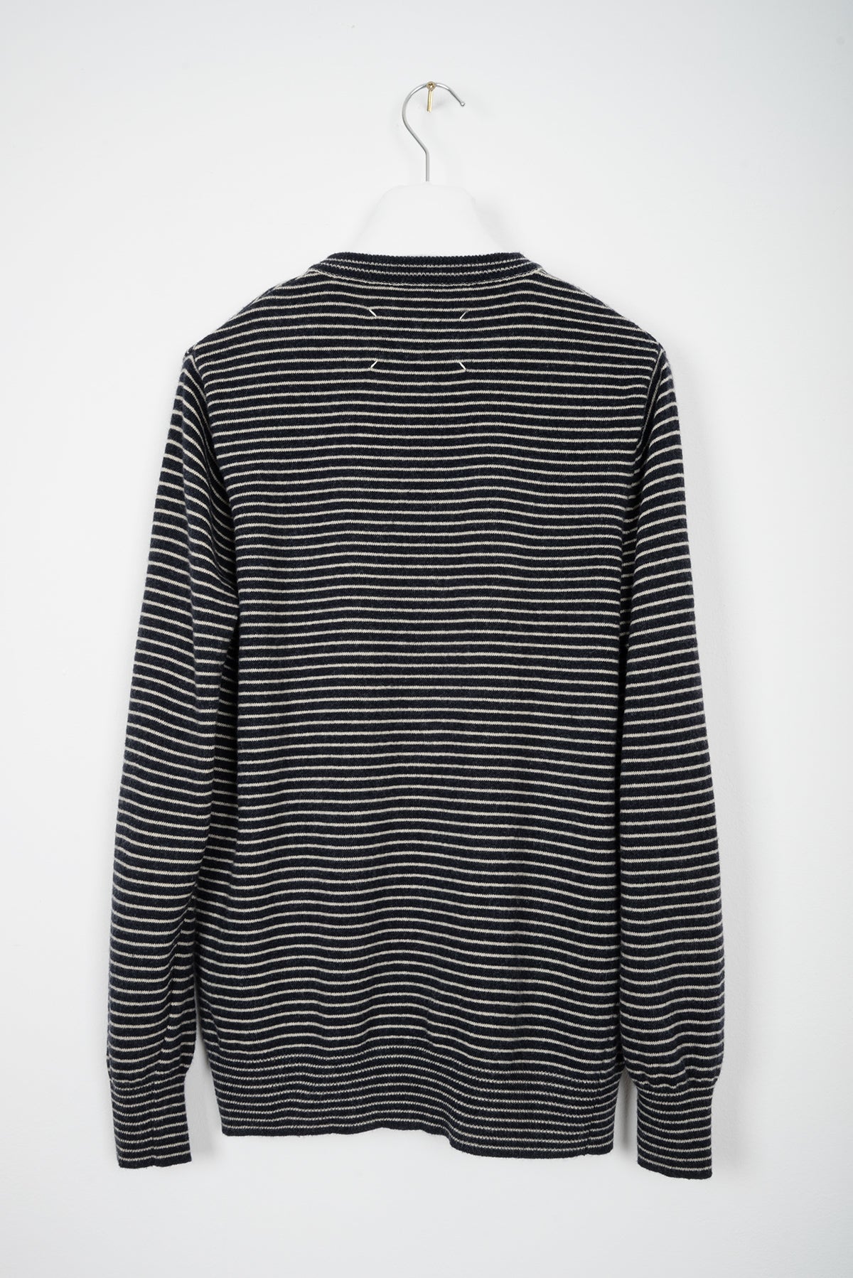 2001 A/W STRIPED LAMBSWOOL V-NECK SWEATER BY MISS DEANNA