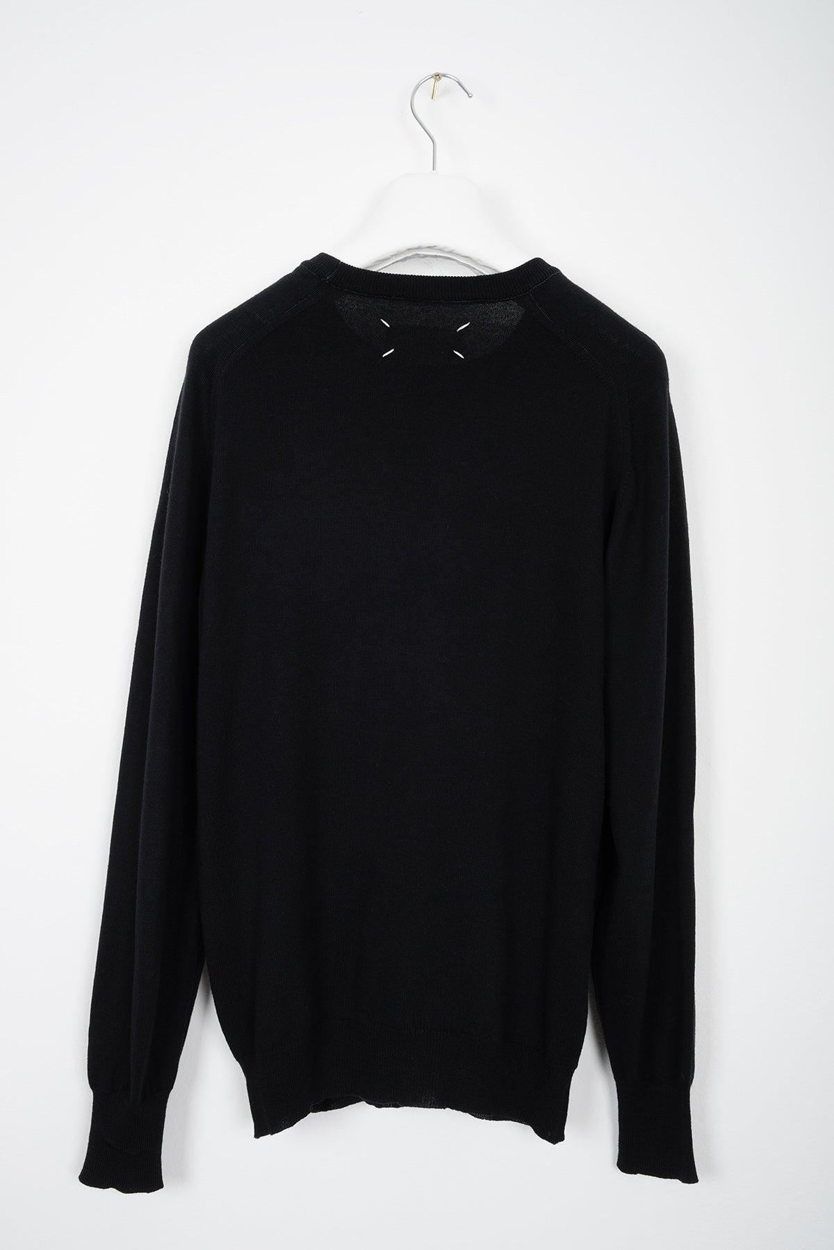 2001 A/W HAMMER SLEEVE CREWNECK WITH HAND-STITCHED SEAMS BY MISS DEANNA