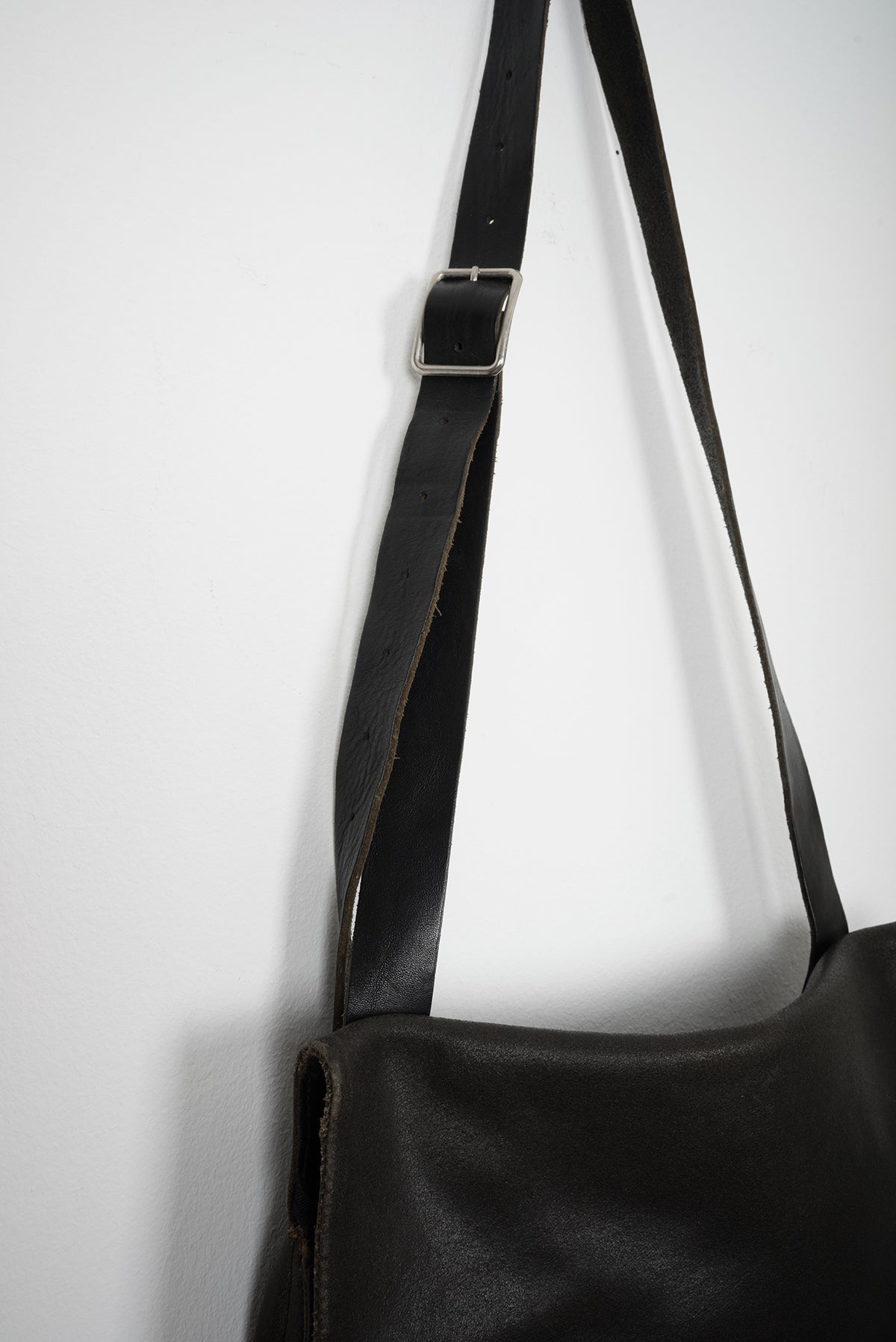 1999 A/W FLAT RAW LEATHER BAG