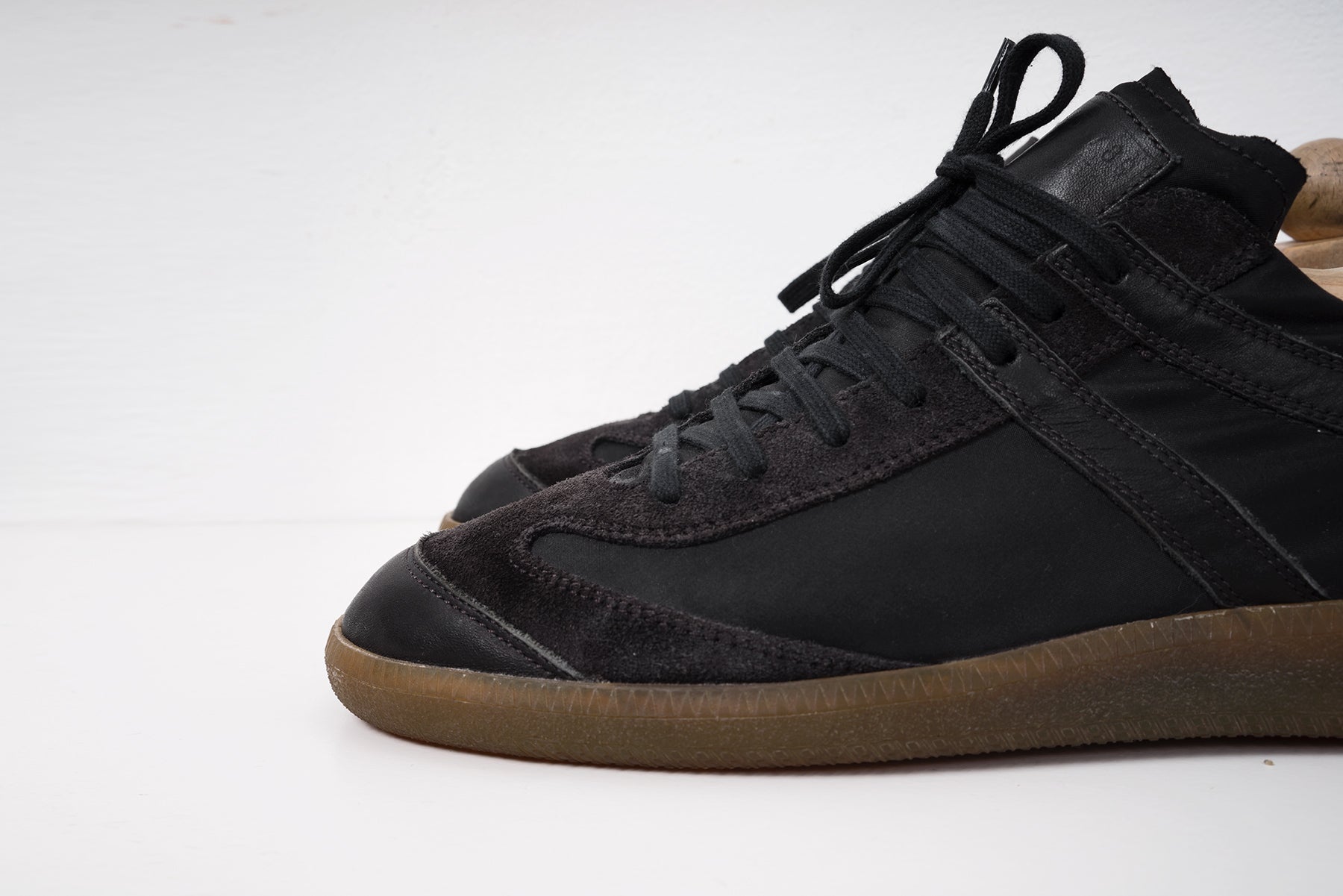2006 S/S BLACK NYLON AND SUEDE GUM SOLE SNEAKERS