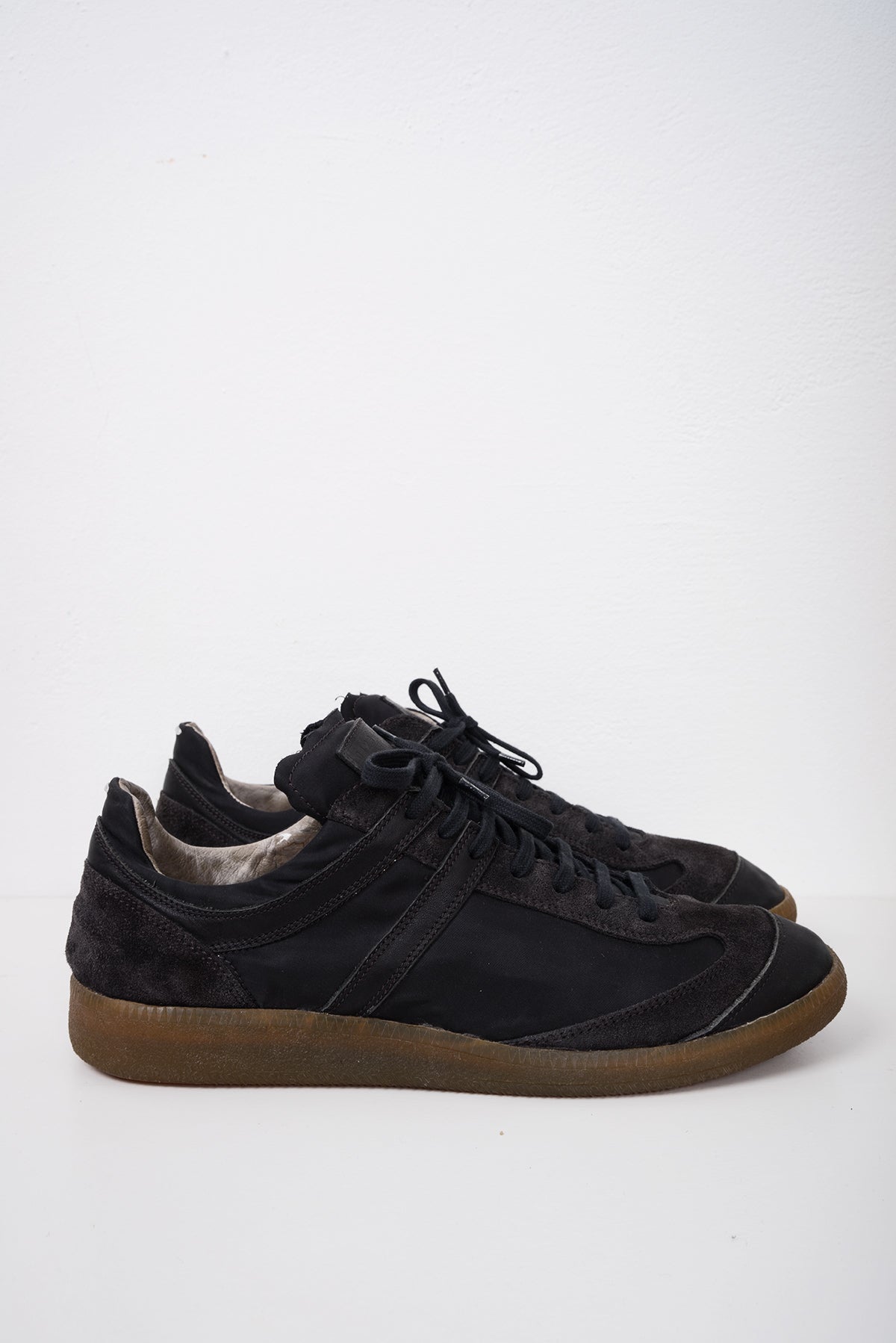 2006 S/S BLACK NYLON AND SUEDE GUM SOLE SNEAKERS